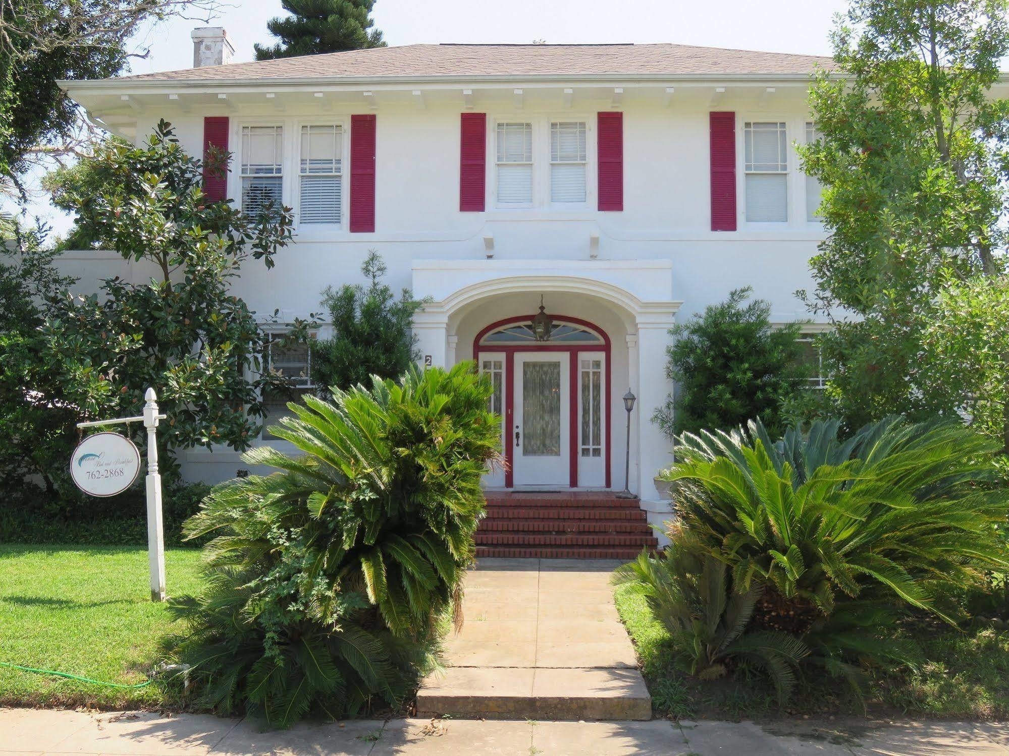 Avenue O Bed And Breakfast Galveston Bagian luar foto