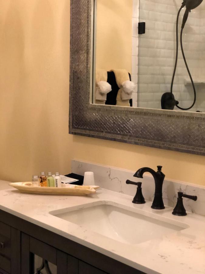 Avenue O Bed And Breakfast Galveston Bagian luar foto